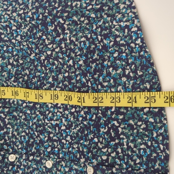 Eddie Bauer Women’s Leaf Motif Button Up Shirt - Picture 7 of 8